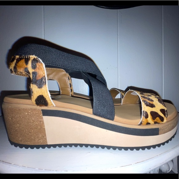 {Yellowbox} Janalee Leopard Wedge Sandals - Picture 6 of 16